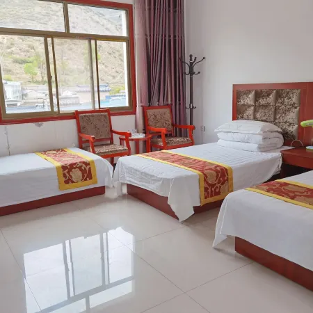 Lintan Hongjia Summer Resort