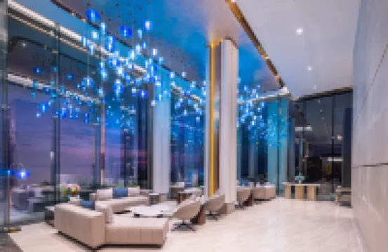 是拉差酒店及公寓