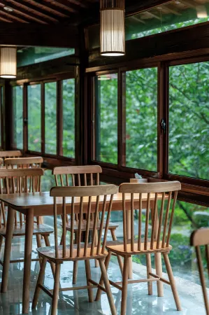 Early Impression Hotel Отели рядом с достопримечательностью «Taihuyuan Scenic Area»