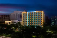 Lavande Hotel Golden Sand Bay of Zhenjiang Hotels in Zhanjiang