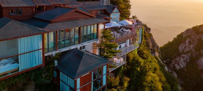 Laojunshan Zhenyun Cliff View B&B 롼촨 호텔