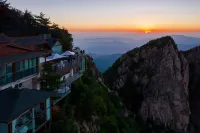 Laojunshan Zhenyun Cliff View B&B - 마운틴 뷰