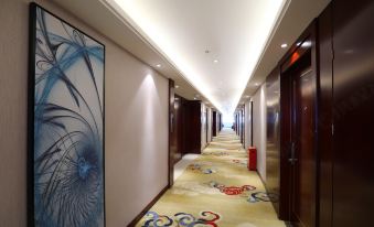 Urumqi Garden Hotel (Innovation Plaza)