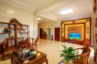 Lakeside Garden Hotel