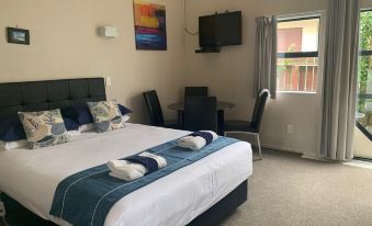 Wrights by the Sea Motel