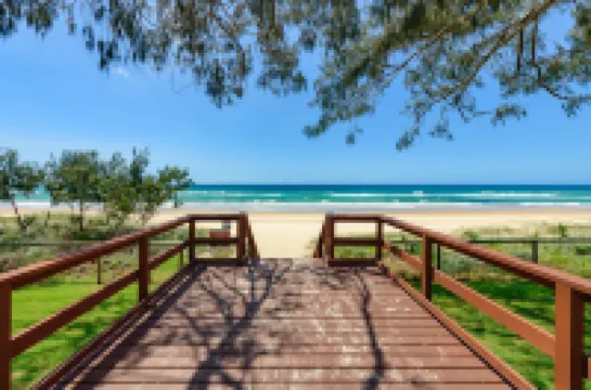 ميريتون سويتس سيرفرز بارادايس فنادق في غولد كوست