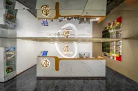 AG e-sports hotel (Guilin Convention and Exhibition Center Qixing Park)