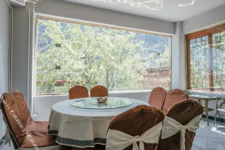 Zhuozhuo Moyuan Homestay