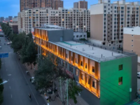 Jinyi Preferred Hotel Victoria Commercial Building Linhe Railway Station Hotels in Bayannur