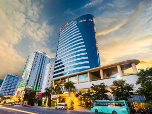 Muong Thanh Grand Ha Long Hotel