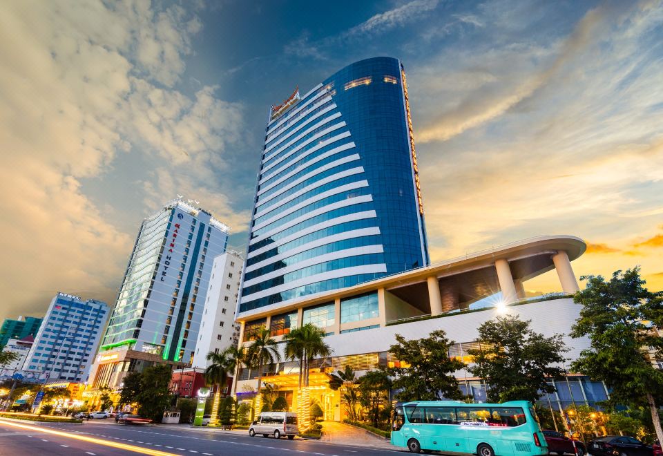 Grand Ha Long Hotel Over view