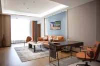 Xinglinchun Hotel - غرفة مطلة على الجبل