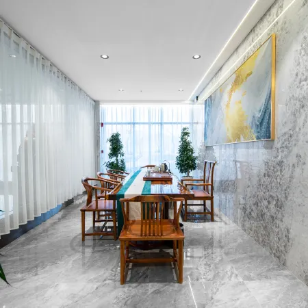 Lambo Bay Hotel