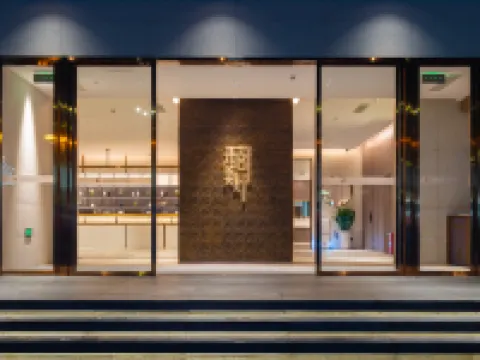 朗麗茲酒店（深圳羅湖口岸人民南地鐵站店） 鄰近深圳站的酒店
