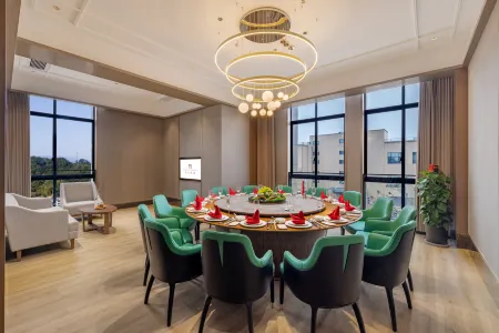 Maison New Century Hotel Fenkou Qiandao Lake Отели рядом с достопримечательностью «The Qxtd Lion Ctiy»