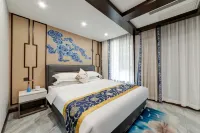Floral Hotel·Zhonghai Bieyuan Homestay (Huayin Huashan Scenic Area)