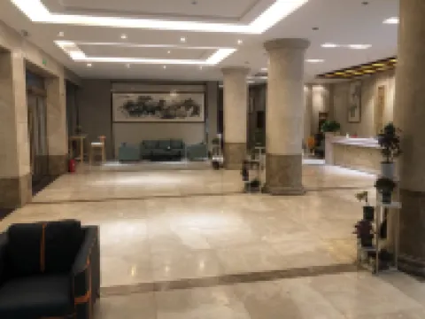 Guannan Guocheng Holiday Hotel