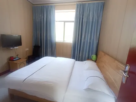 Dayao Xinghui Hotel Отели рядом с достопримечательностью «Gymnasium»