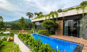 Venus Villa Flamingo Dai Lai by MAPSTAR