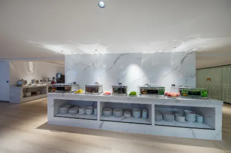 Yunshuiju Private Soup Hot Spring Resort Hotel (Mile Huquan Ecological Garden Branch) Отели рядом с достопримечательностью «Honghe Nativeland»