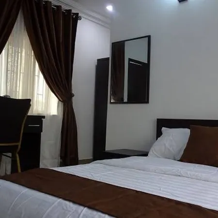 Steffan Hotel & Suites