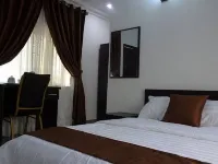 Steffan Hotel & Suites - Pools