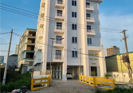 Da San Hotel Отели рядом с достопримечательностью «Порт Сихануквилл»