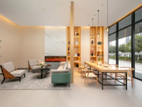 Country Inn & Suites by Radisson Hotel (Guangan Huayingshan) Hotels in Huaying