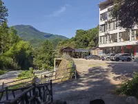 Shennonggu Yiqing Xigu Inn Hotels in Yanling