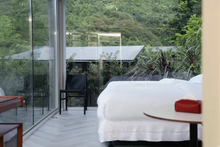 Ma Jiangtian Bibian Creek wild holiday camp Отели в г. Мацзян