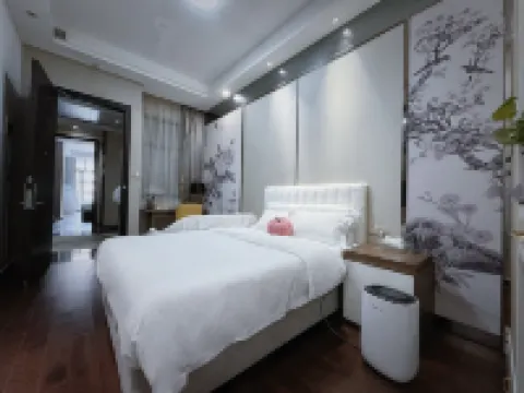 Shiguang Futian Apartment (Shenzhen Futian Qiaoxiang Subway Station) Hotel berhampiran Nanyuan