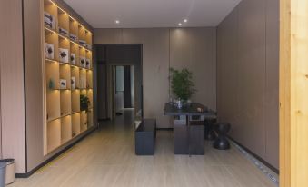 Yingxiu Yunshu Smart Audio-Visual Homestay