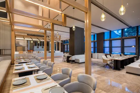 Wyndham Guiyang Nanming Haofeng Hotel (Shachong Road Metro Station Branch) Отели рядом с достопримечательностью «Guizhou Aviation Vocational and Technical College»