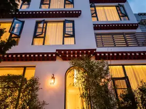 Lhasa Solowandering · Liuyue Homestay (Potala Palace Branch)