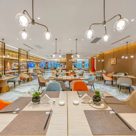 Hami Yizhou Huakai International Hotel