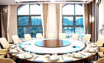 Guanling Hongqiao Tianpu Hotel