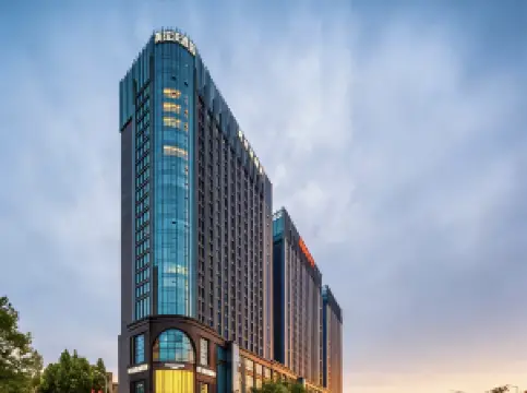 Flower Hotel (Zhengzhou High-speed Railway East Station,)