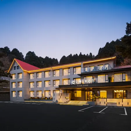 Cloud Hotel