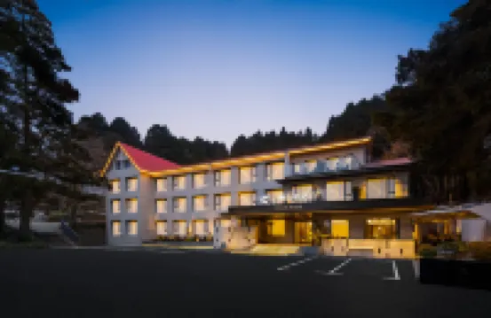 Cloud Hotel
