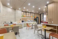 Aijia Hotel (Chengnan Tianhong Shopping Center)