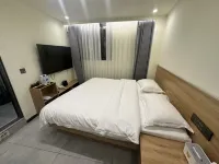 Lugu Lake Honeymoon Solu Boutique Holiday Hotel