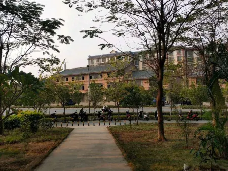 Yuanjiang Chengbao Apartment Отели в г. Юаньцзян