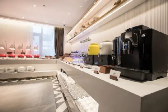 Homeinn Selected Hotel (Heze Guangzhou Road Xinkai International Home Plaza)