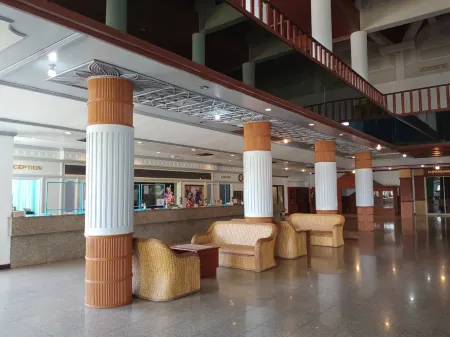 Pailyn Sukhothai Отели рядом с достопримечательностью «Wat Trapang Ngoen»