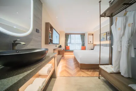 True Go  S Hotel (Kuixinglou Food Street, Kuanzhai Alley)