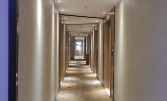 Guangzhou Longxiang Wisdom Hotel (Gangding Subway Station)