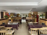 Yuange Holiday Hotel (Lu'an Railway Station)