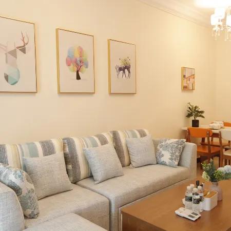 Yurun Apartment (Yuzhou Haihua Island Branch)