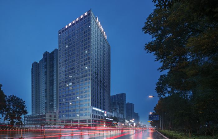 Daems Grand Hotel(Yuanjiang Rainbow island)