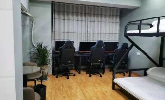 Cangzhou Blue Whale E-sports Hotel